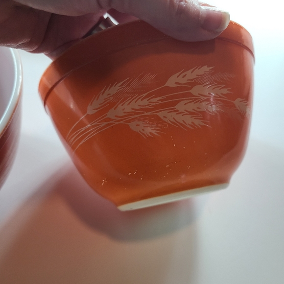 SET OF 4 VINTAGE WHEAT PATTERN PYREX NESTING BOWLS - Picture 8 of 14
